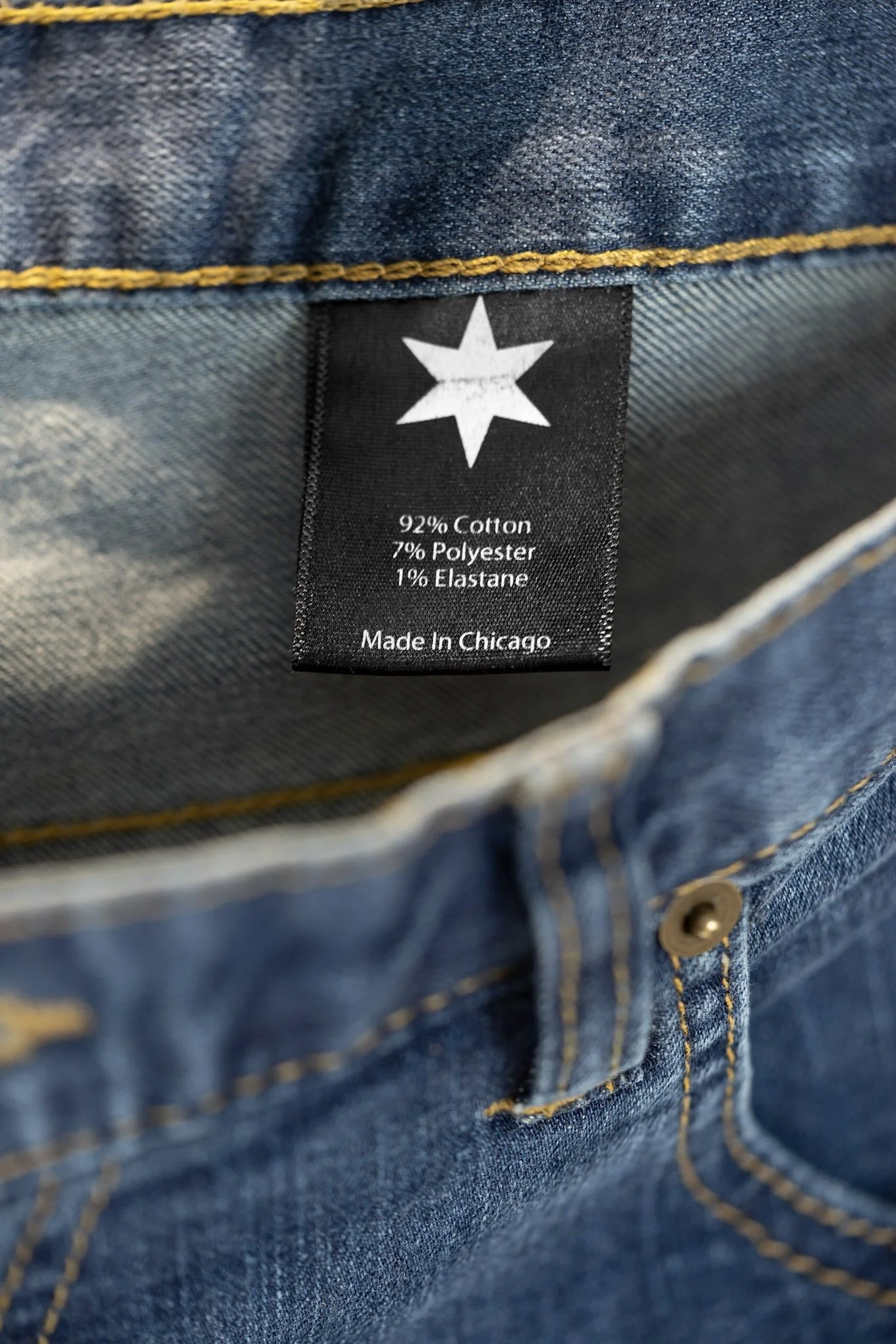 Tailored Fit Medium Wash - Image 12
